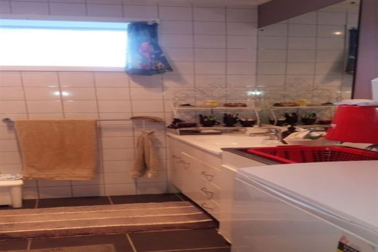 Photo of property in 4/15 Glengarry Road, Glen Eden, Auckland, 0602