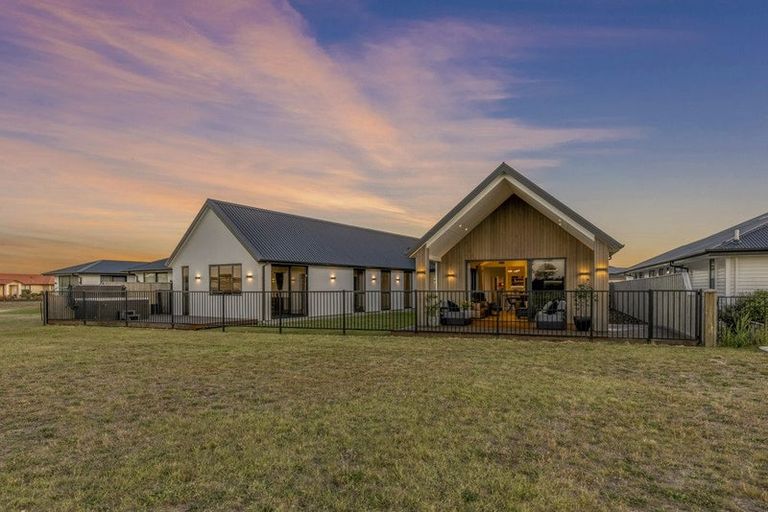 Photo of property in 69 Te Hurunui Drive, Pegasus, 7612