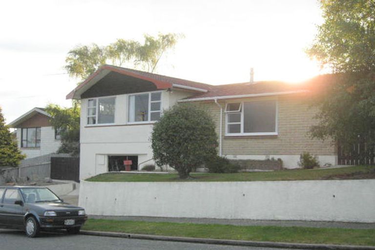 Photo of property in 2 Stuart Street, Holmes Hill, Oamaru, 9401