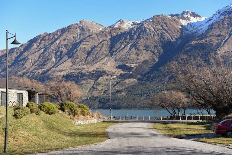 Photo of property in 13 Forbes Place, Glenorchy, 9372