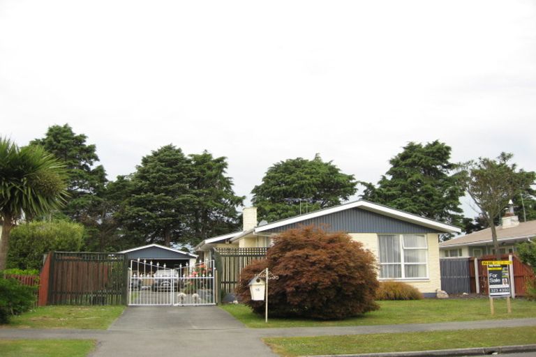 Photo of property in 16 Waratah Street, Avondale, Christchurch, 8061