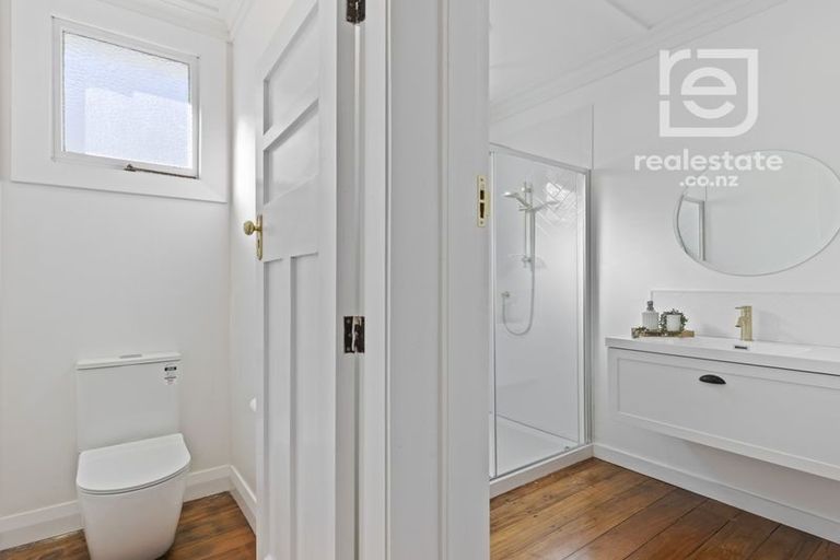 Photo of property in 16 Bulteel Street, New Plymouth, 4310