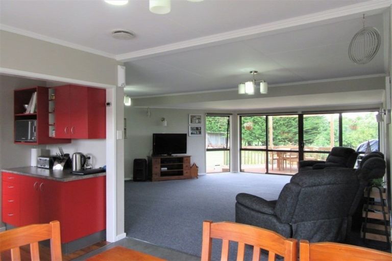 Photo of property in 374 Mangaone Road, Halcombe, Feilding, 4779