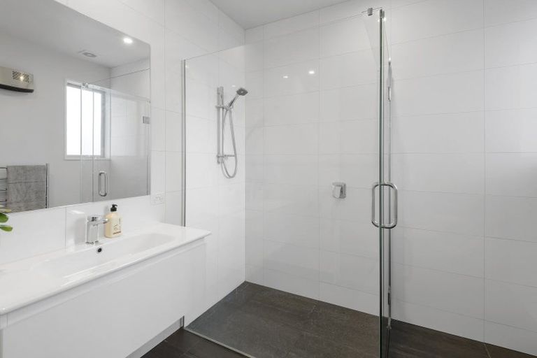 Photo of property in 6 Provincial Road, Halswell, Christchurch, 8025