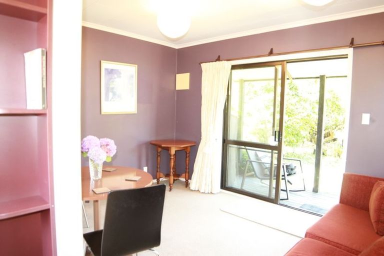 Photo of property in 28 Wellington Road, Paekakariki, 5034