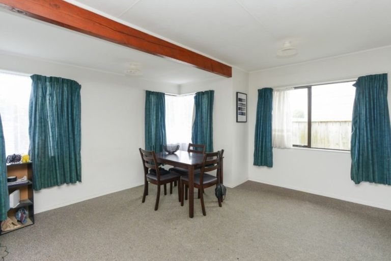 Photo of property in 114 Duchess Crescent, Mayfair, Hastings, 4122