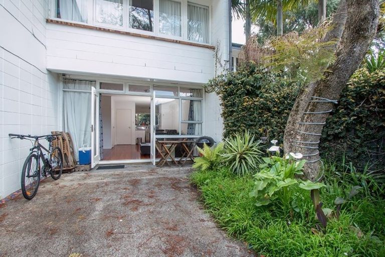 Photo of property in 2/55a Hepburn Street, Freemans Bay, Auckland, 1011