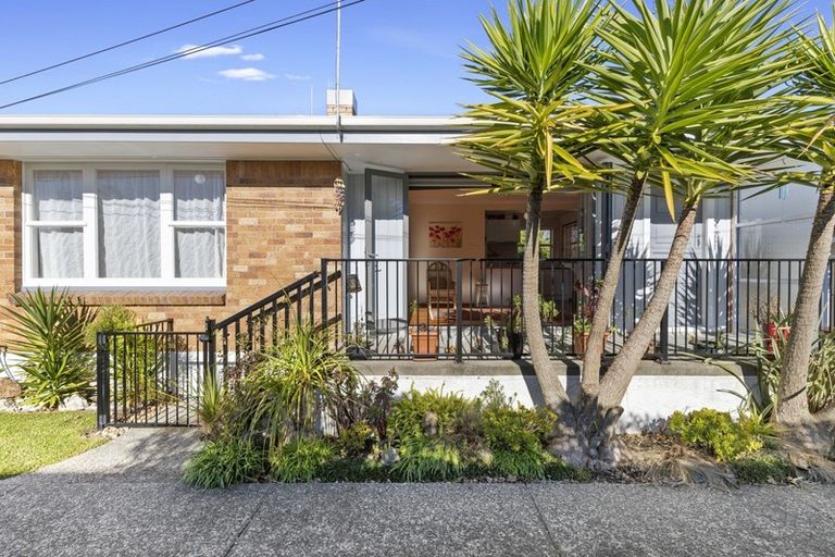 Photo of property in 14 Saint Winifreds Avenue, Hamilton East, Hamilton, 3216