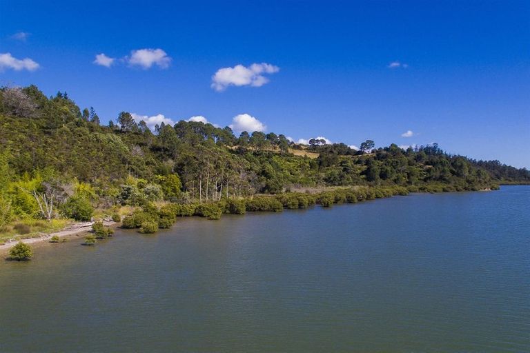 Photo of property in 2826 Tairua Whitianga Road, Kaimarama, Whitianga, 3591