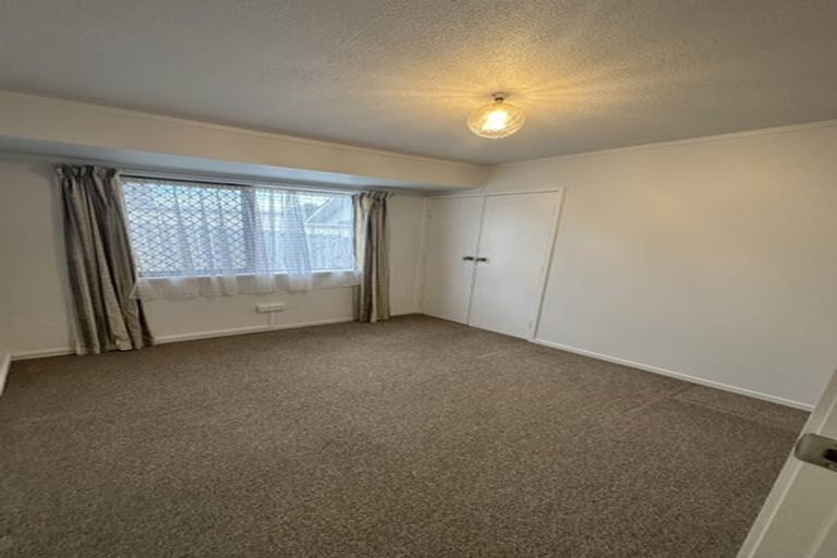 Photo of property in 59a View Road, Henderson, Auckland, 0612