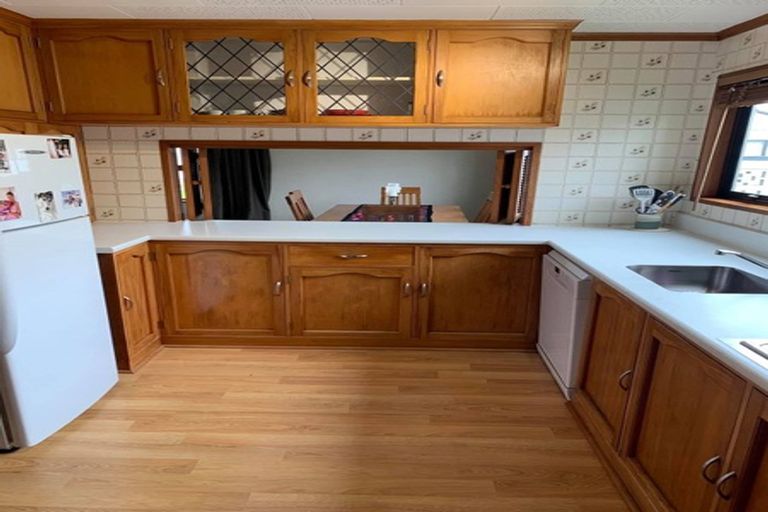 Photo of property in 1 Iwiroa Terrace, Durie Hill, Whanganui, 4500