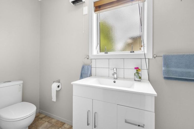 Photo of property in 28 Browning Street, Leamington, Cambridge, 3432