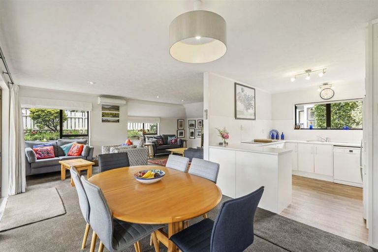 Photo of property in 3 Emery Grove, Bayview, Auckland, 0629