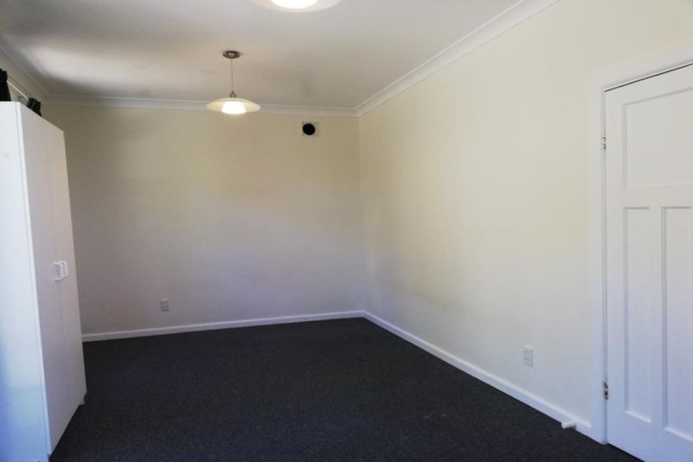 Photo of property in 26 Lerwick Terrace, Melrose, Wellington, 6023