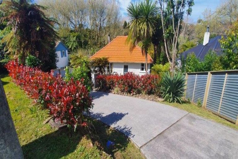 Photo of property in 13 Glenpark Avenue, Frankleigh Park, New Plymouth, 4310