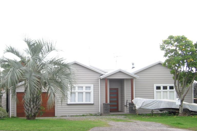 Photo of property in 61 Sutherland Road, Brookfield, Tauranga, 3110