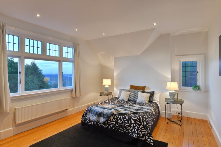 Photo of property in 103 Hackthorne Road, Cashmere, Christchurch, 8022