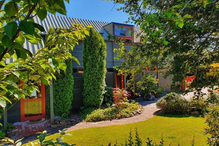 Photo of property in 25 Murray Place, Lake Tekapo, 7999