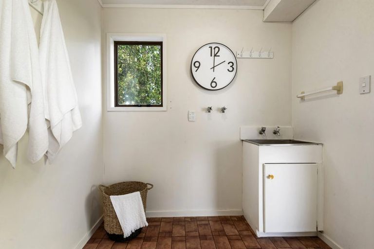 Photo of property in 2/87 Manuka Road, Bayview, Auckland, 0629