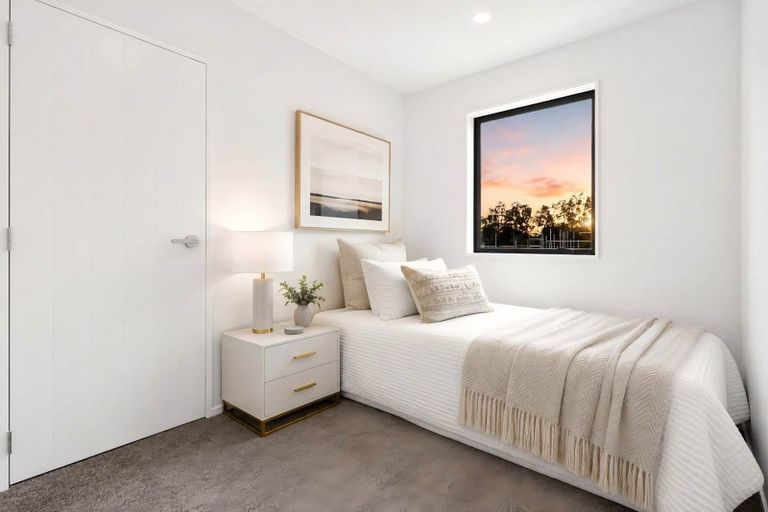 Photo of property in 17 Greenbrier Street, Westgate, Auckland, 0814
