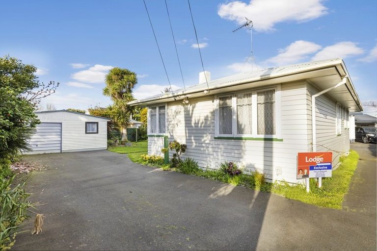 Photo of property in 38 Carrington Avenue, Hillcrest, Hamilton, 3216