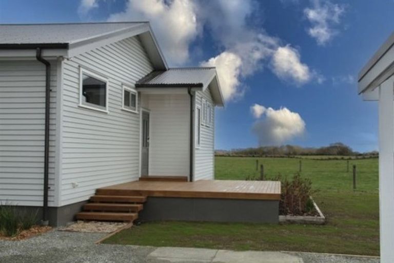 Photo of property in 8 Peace Street, Tuatapere, 9620