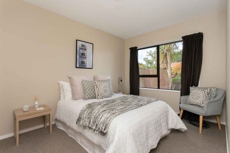 Photo of property in 2/109a Queenspark Drive, Parklands, Christchurch, 8083