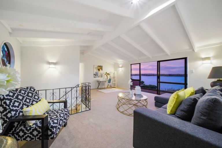 Photo of property in 33 William Bryan Drive, Half Moon Bay, Auckland, 2012