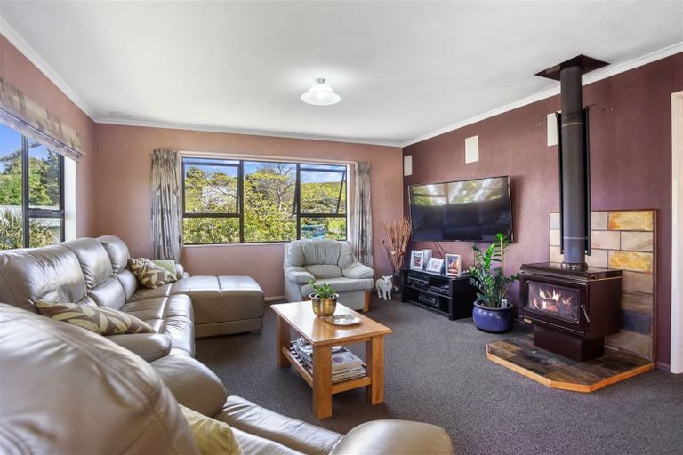 Photo of property in 11 Pohutukawa Drive, Athenree, Katikati, 3177