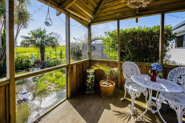 Photo of property in 114 Ackworth Road, Lepperton, New Plymouth, 4373