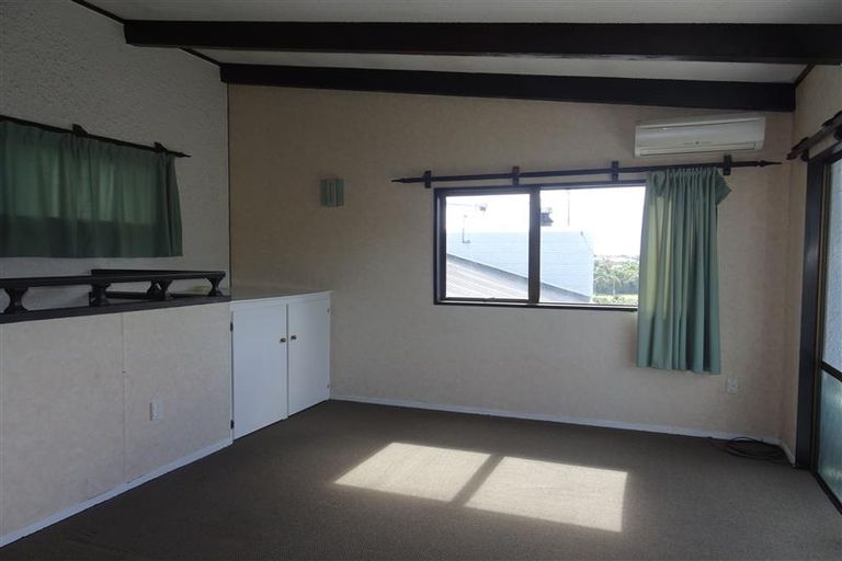 Photo of property in 2 Pamir Place, Welcome Bay, Tauranga, 3112