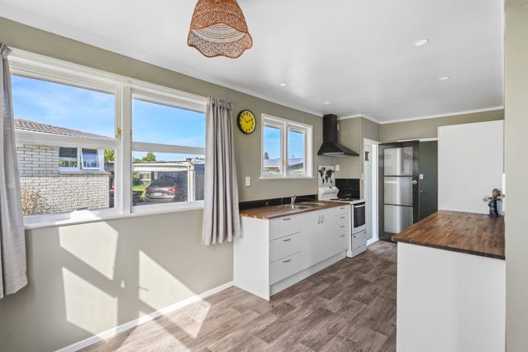 Photo of property in 25 Clouston Crescent, Fenton Park, Rotorua, 3010