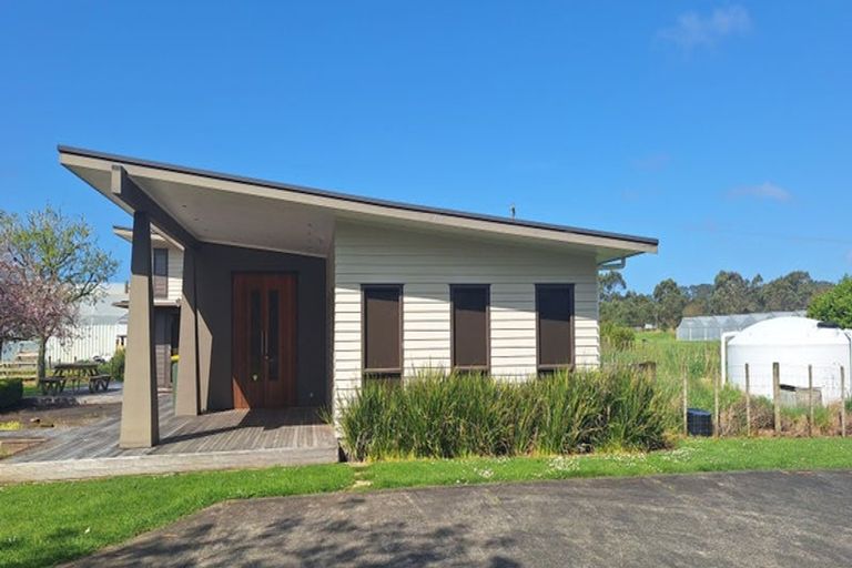 Photo of property in 8 Joyce Adams Place, Waimauku, 0883