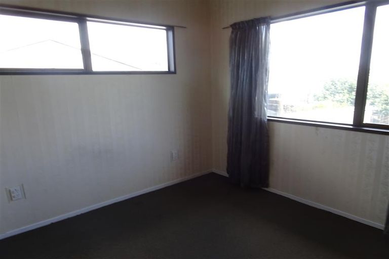 Photo of property in 2 Pamir Place, Welcome Bay, Tauranga, 3112