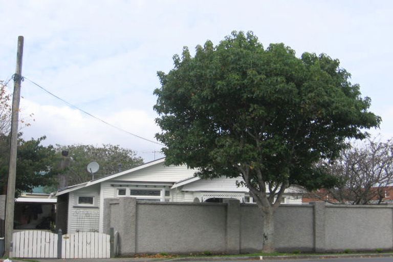 Photo of property in 26 Pharazyn Street, Melling, Lower Hutt, 5010