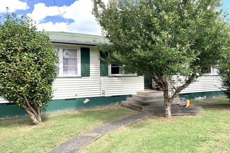 Photo of property in 1/7 Mcdougall Street, Manurewa East, Auckland, 2102