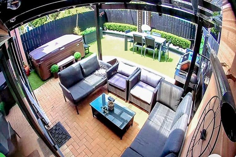 Photo of property in 10 Puma Drive, Golflands, Auckland, 2013