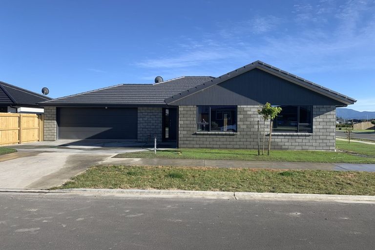 Photo of property in 28 Catalina Crescent, Burleigh, Blenheim, 7201