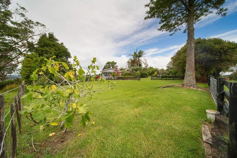 Photo of property in 480 Whitford Road, Whitford, Howick, 2571