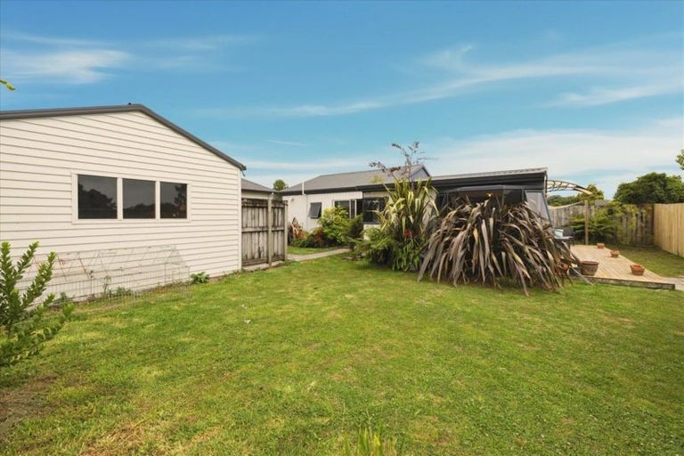 Photo of property in 15 Hall Road, Paengaroa, Te Puke, 3189