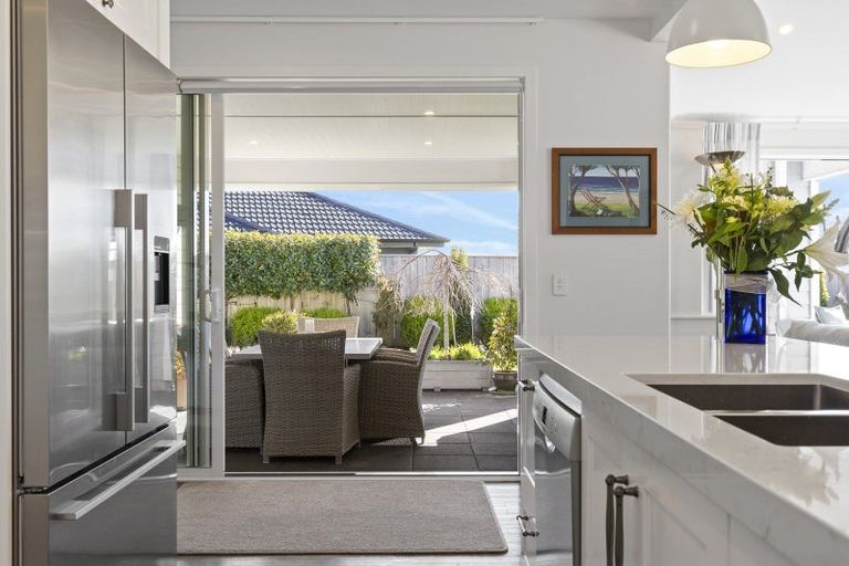 Photo of property in 13 Tuhua Close, Wharewaka, Taupo, 3330