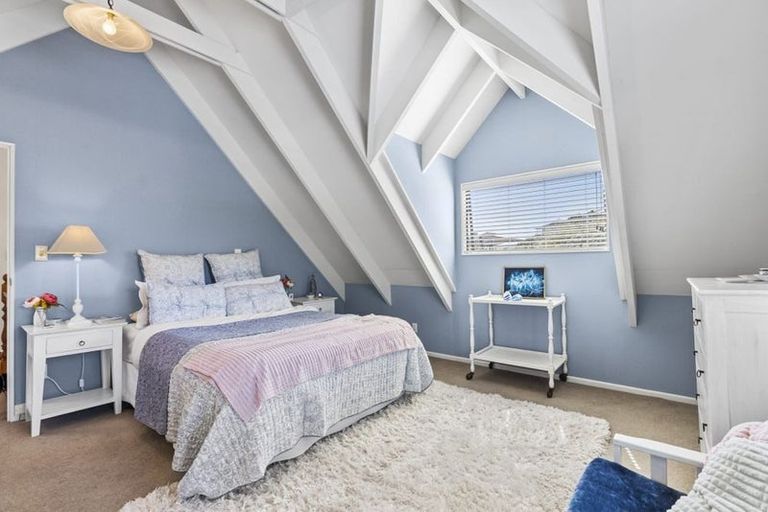 Photo of property in 28 Rossiter Crescent, Lynmouth, New Plymouth, 4310