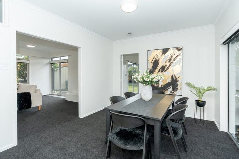 Photo of property in 2 Clements Crescent, Queenwood, Hamilton, 3210