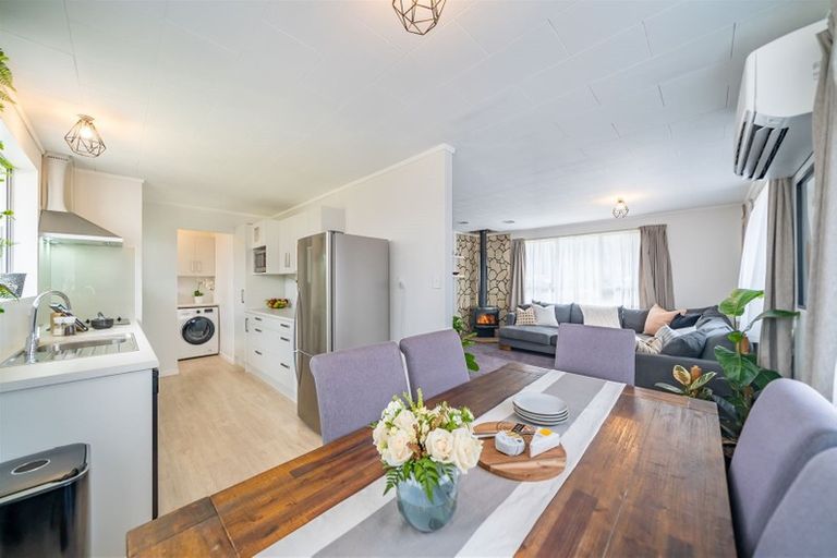 Photo of property in 12 Kentucky Street, Totara Park, Upper Hutt, 5018