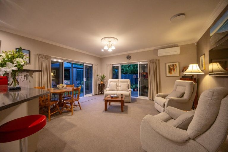 Photo of property in 9 Ranara Court, West End, Palmerston North, 4410