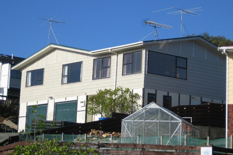 Photo of property in 13 Mervyn Place, Plimmerton, Porirua, 5026