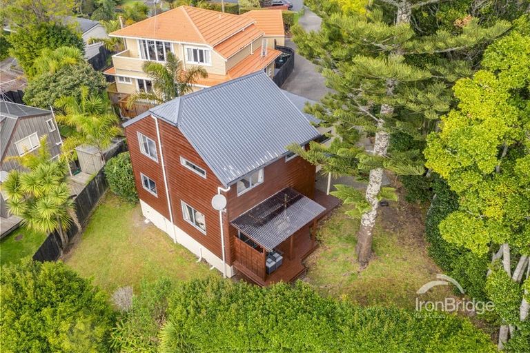 Photo of property in 113a Carlisle Road, Torbay, Auckland, 0632