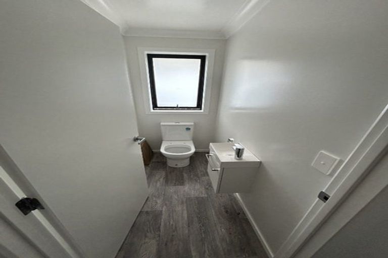 Photo of property in 42 Evergreen Parade, Rosehill, Papakura, 2113