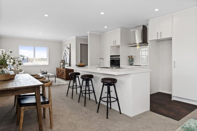 Photo of property in 9 Hills View Drive, Papamoa, 3118