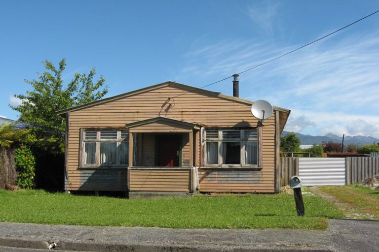 Photo of property in 2 Stout Street, Westport, 7825